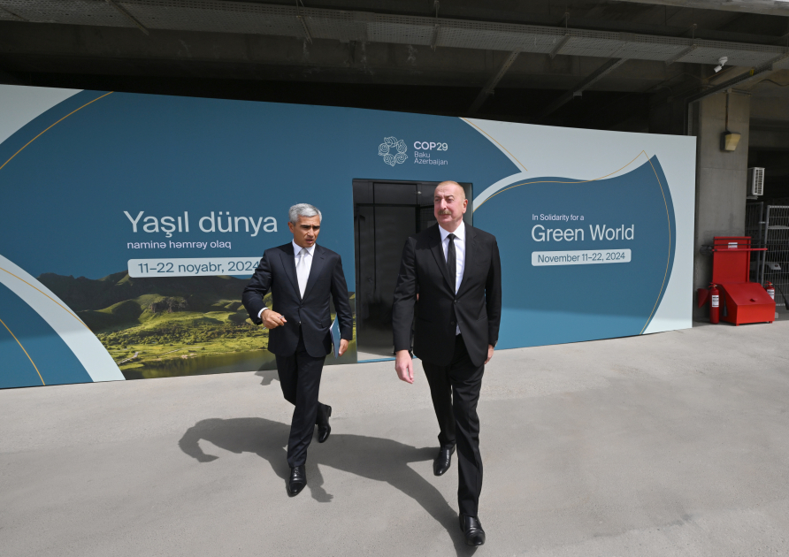 Prezident İlham Əliyev Bakı Olimpiya Stadionunun ərazisində COP29-a hazırlıqla bağlı görülən işlərlə tanış olub (FOTO)