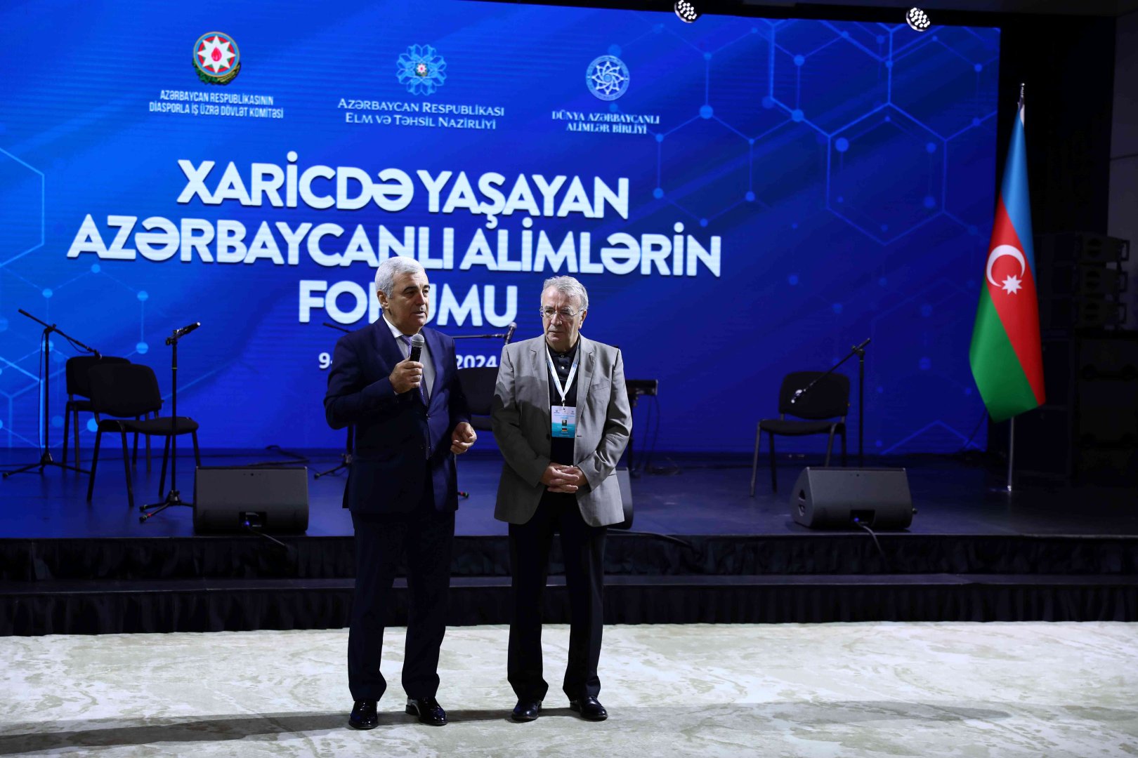 Xaricdə Yaşayan Azərbaycanlı Alimlərin Forumunun iştirakçıları üçün mədəni proqram təşkil olunub (FOTO)