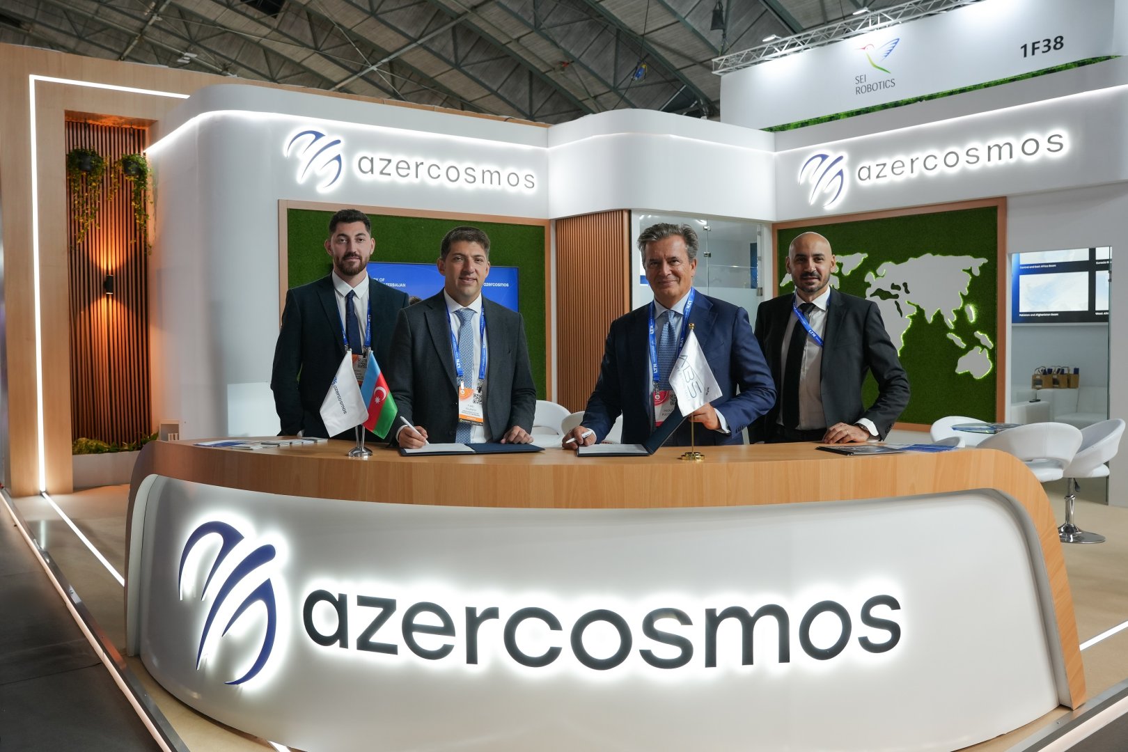 Azercosmos teams up with global satellite operator ABS (PHOTO)