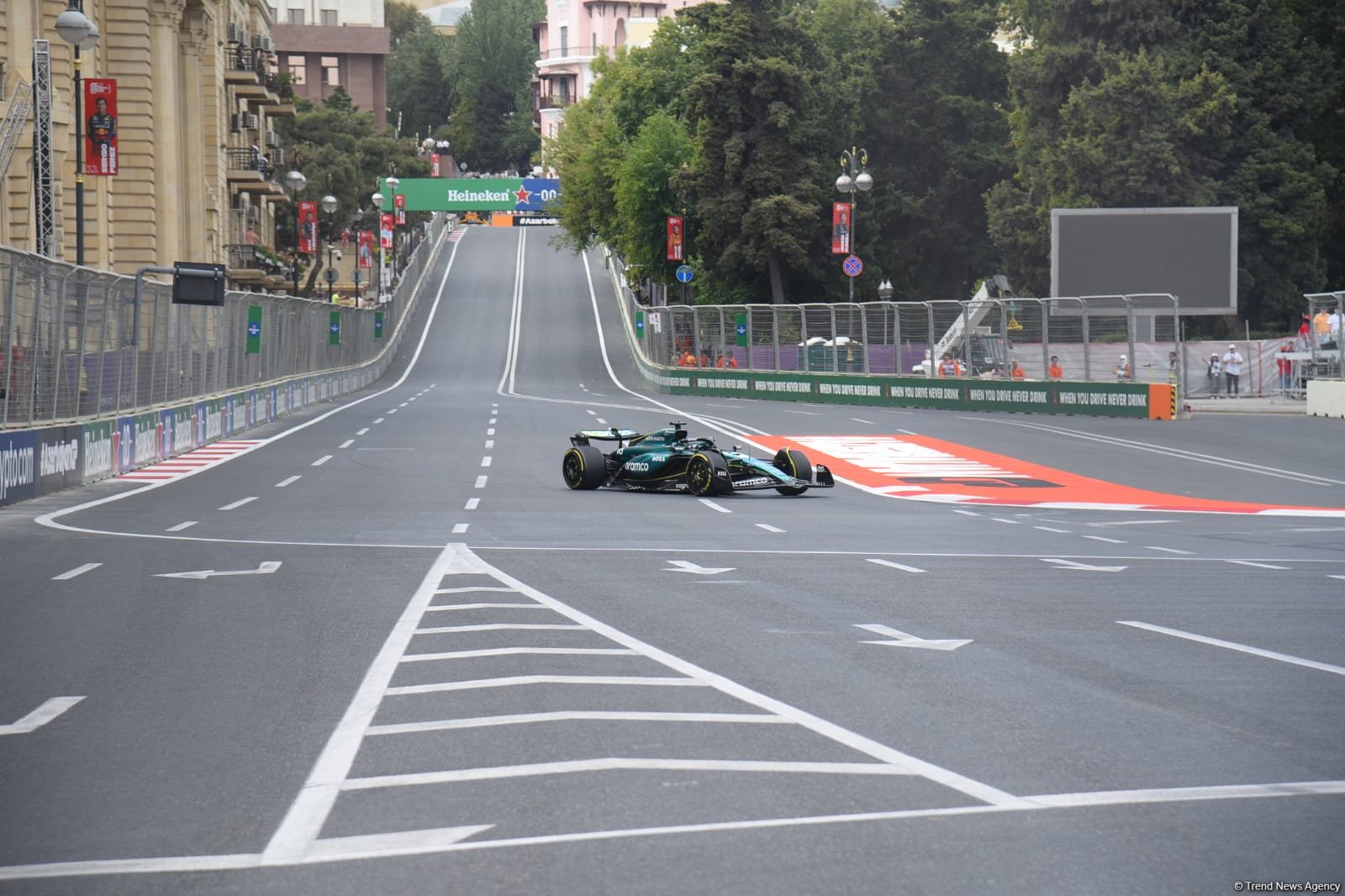 Azerbaijan airs highlights of Formula 1 competition in Baku (PHOTO)