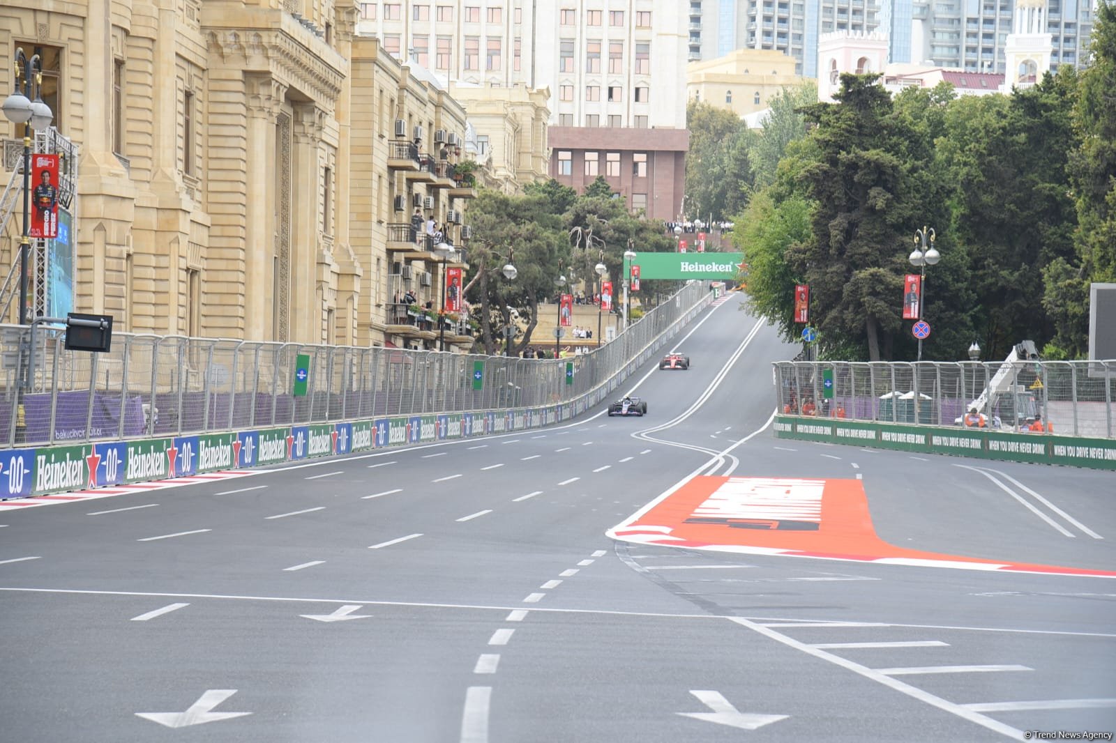 Azerbaijan airs highlights of Formula 1 competition in Baku (PHOTO)