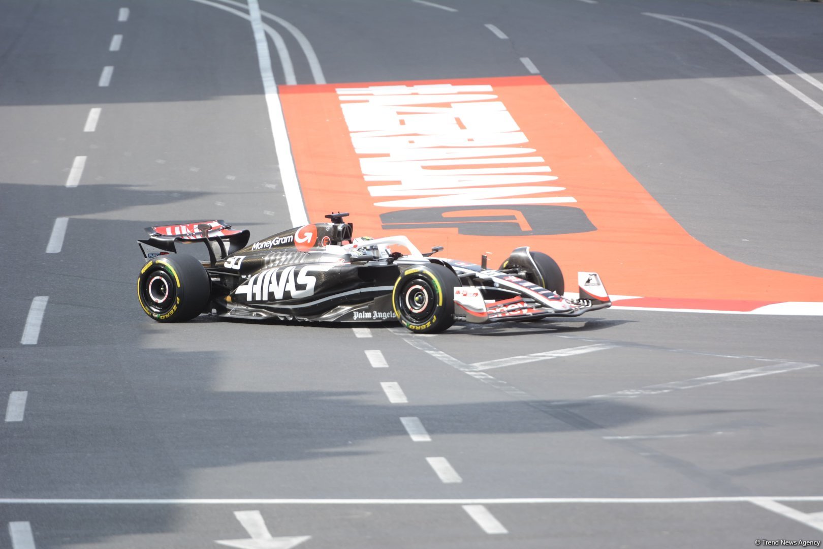 Bakıda Formula 2 komandalarının sıralama turu keçirilib (FOTO) (ƏLAVƏ OLUNUB)