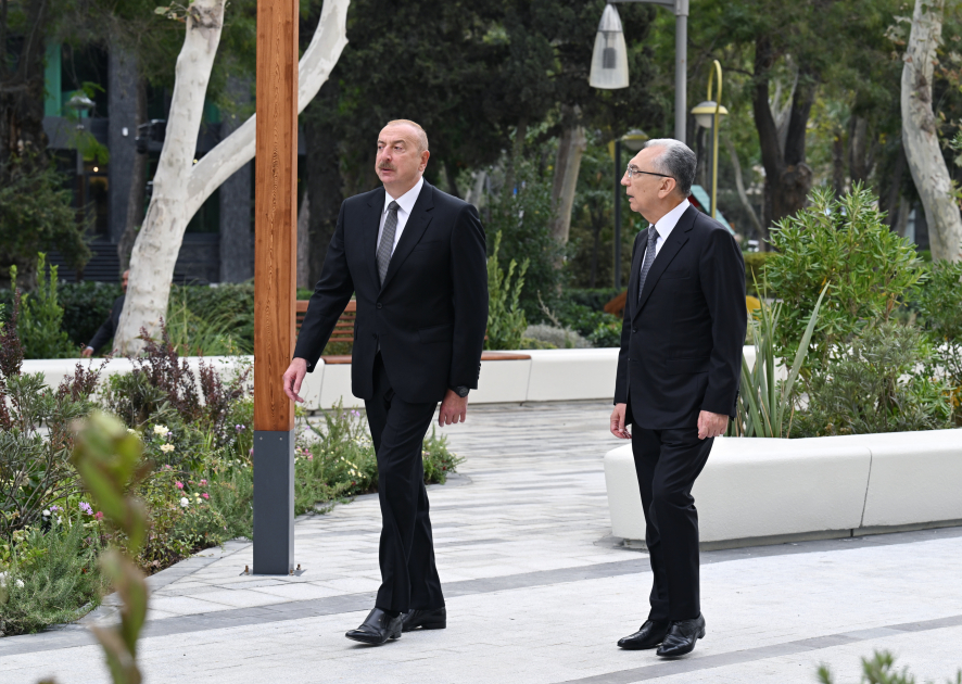 Prezident İlham Əliyev “Xaqani” bağında və ətraf ərazilərdə aparılmış abadlıq və yenidənqurma işlərindən sonra yaradılan şəraitlə tanış olub (YENİLƏNİB) (FOTO/VİDEO)