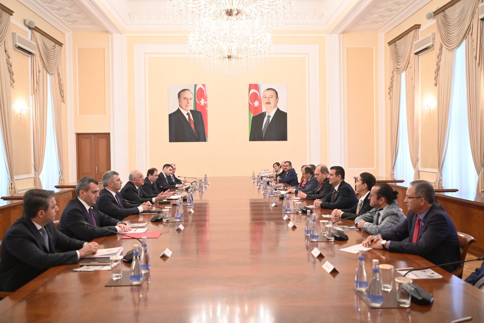 Azerbaijani PM holds meeting with President of Turkish Supreme Court of Appeals