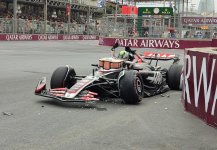 Formula 1 komandalarının üçüncü sərbəst yürüşləri zamanı qəza baş verdi (FOTO/VİDEO)