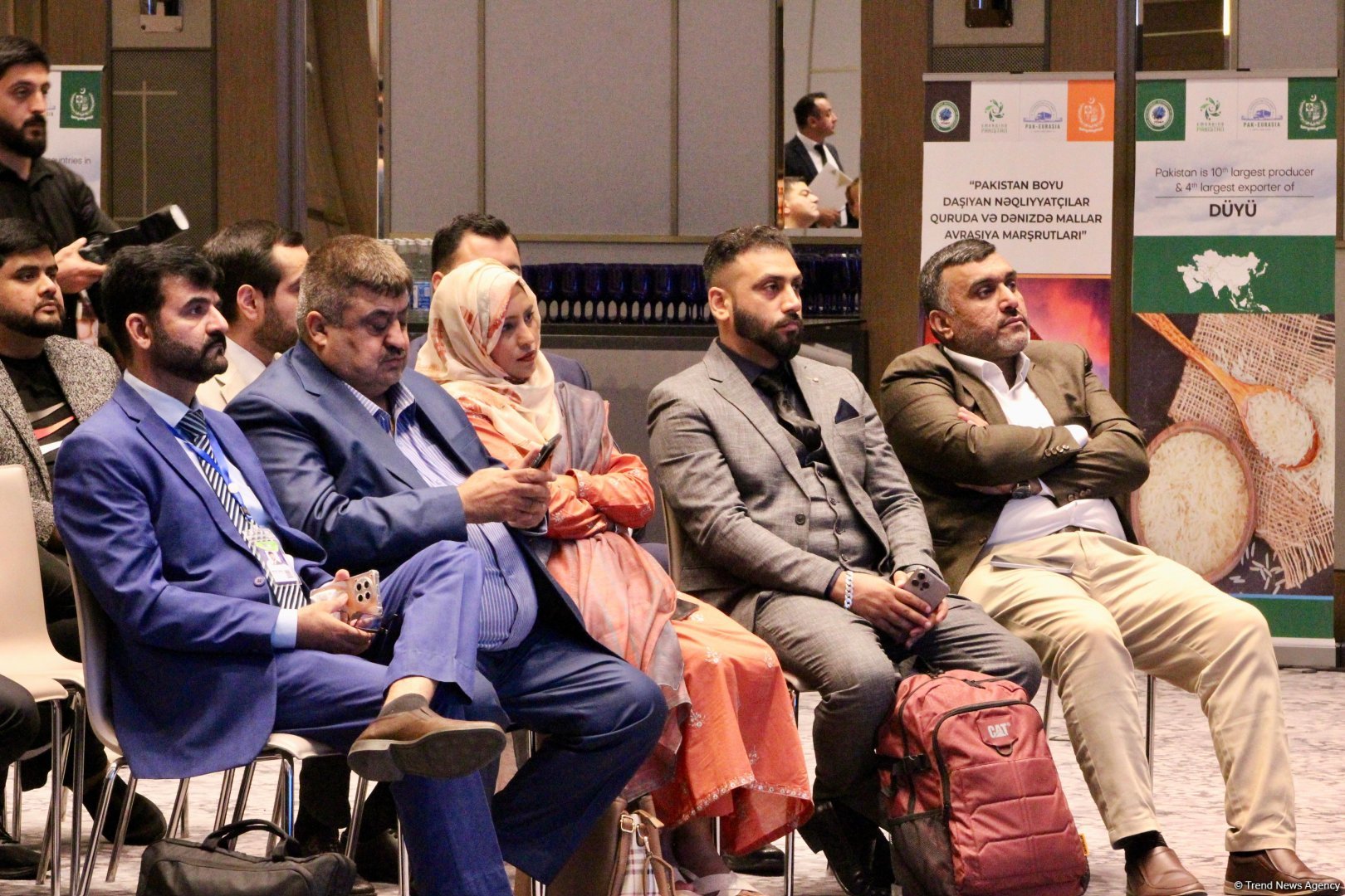 Azerbaijani-Pakistani business forum held in Baku (PHOTO)