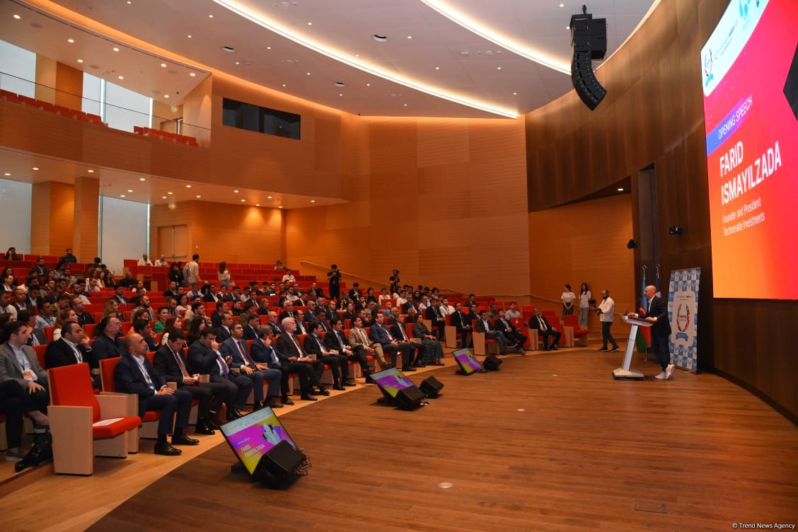 Azerbaijan hosts first regional round of Startup World Cup (PHOTO)