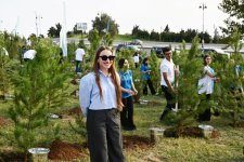 President of Heydar Aliyev Foundation Mehriban Aliyeva, family members participate in tree-planting event in Ganjlik Park (PHOTO)