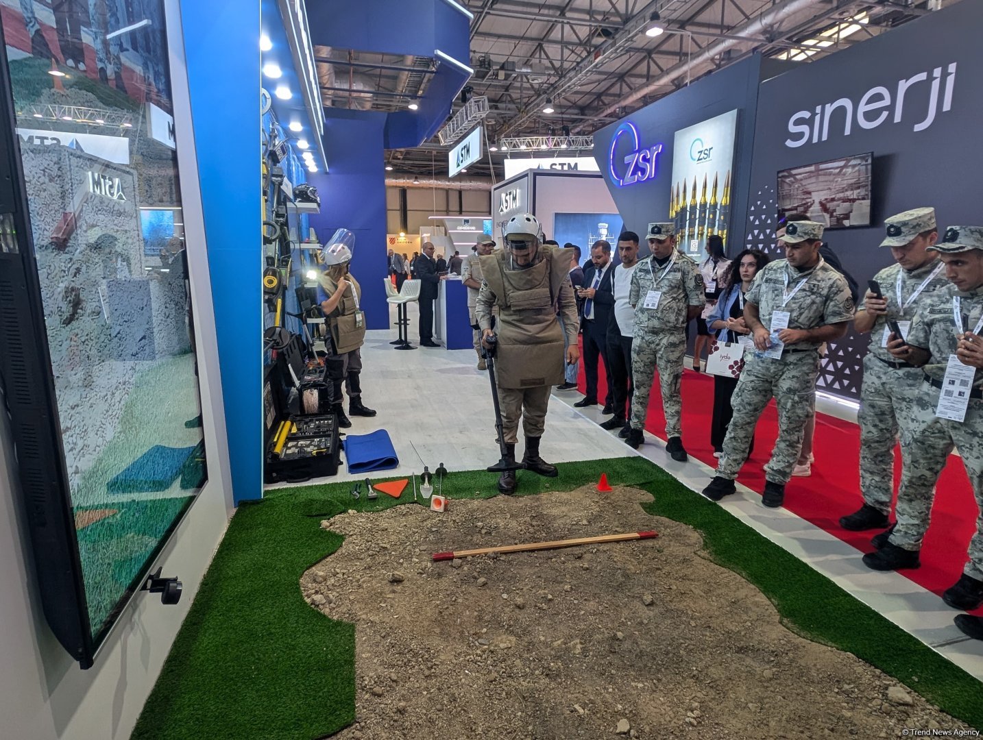 Azerbaijan's ANAMA airs subsurface metal sniffing system at ADEX-2024 (VIDEO)