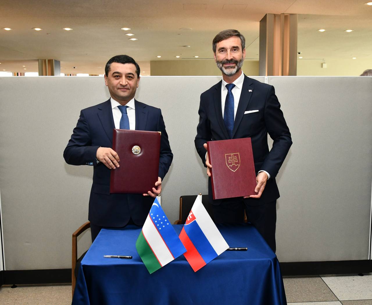 Uzbekistan, Slovakia sign agreement on economic co-op