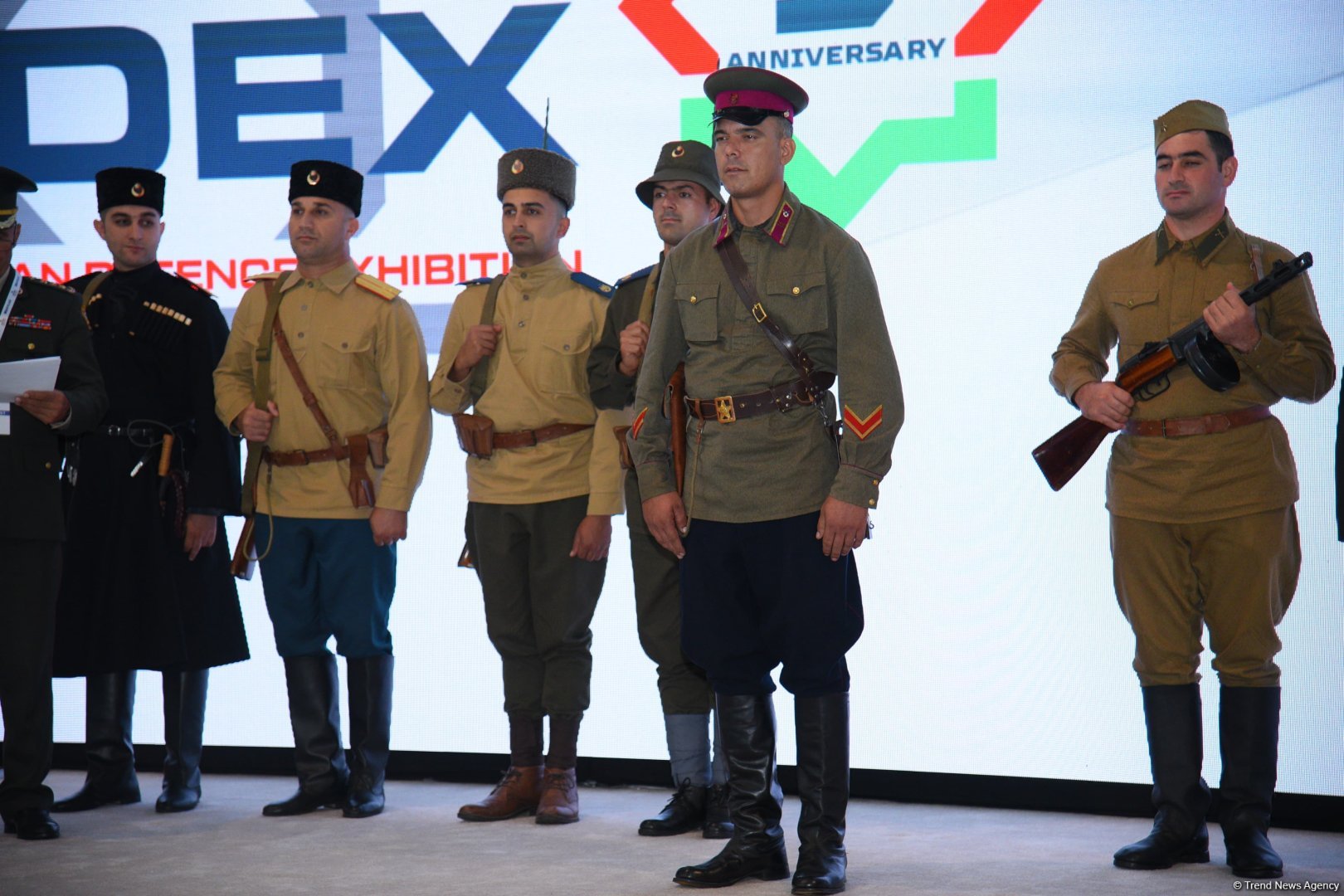 ADEX exhibition showcases Azerbaijani Army's military uniforms through years (PHOTO/VIDEO)