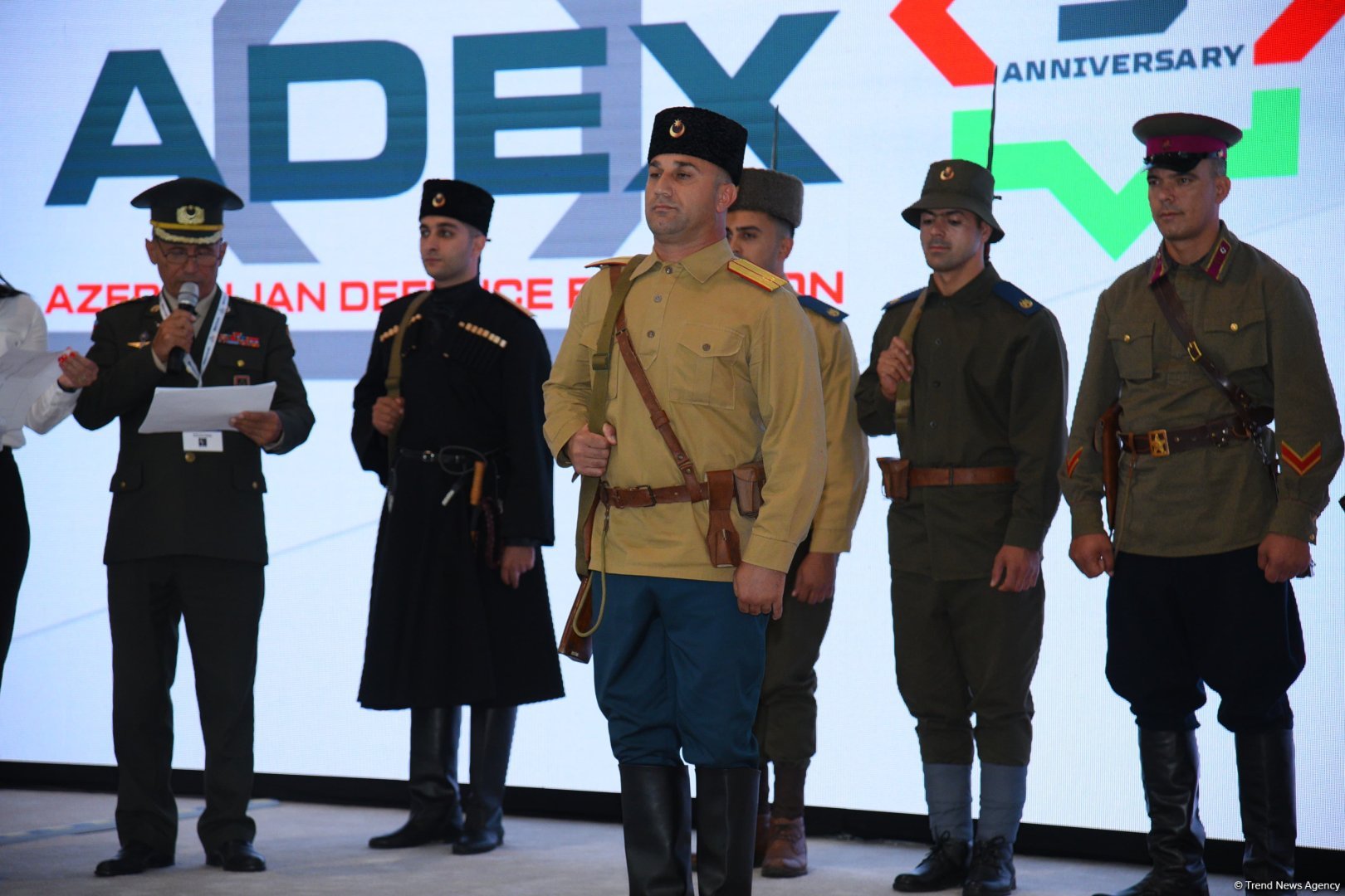 ADEX exhibition showcases Azerbaijani Army's military uniforms through years (PHOTO/VIDEO)