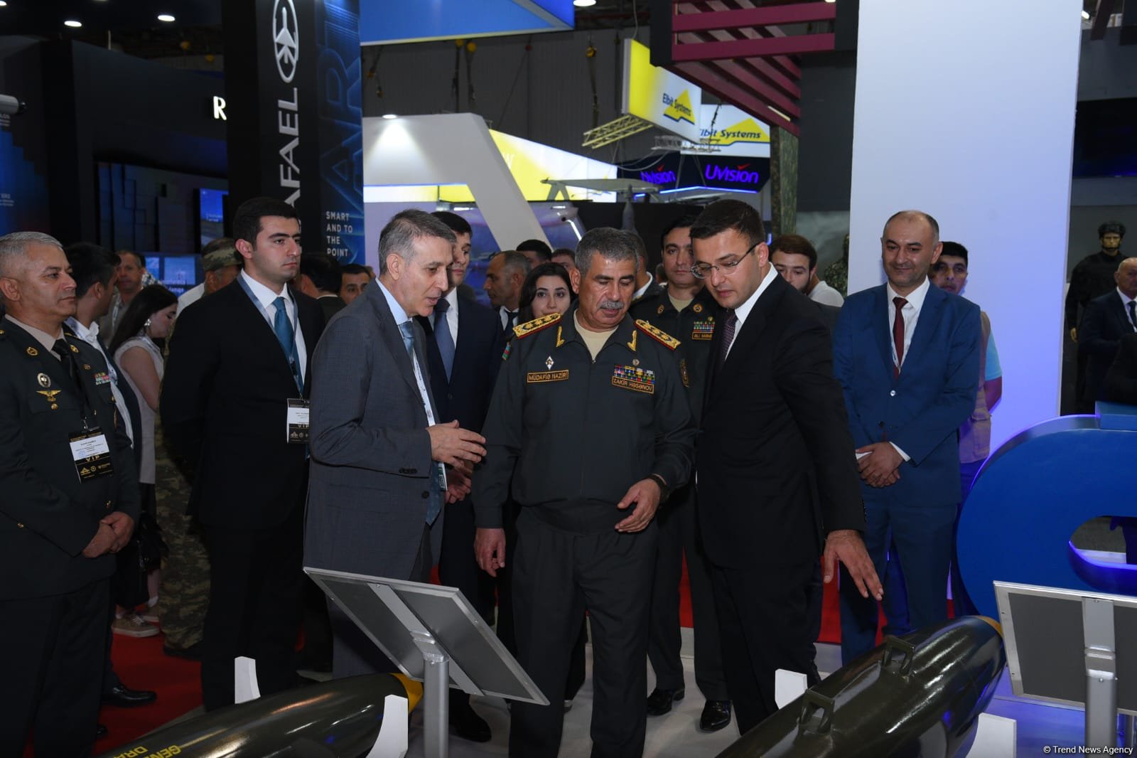 Azerbaijani defense minister reviews products of different countries at ADEX-2024 exhibition (PHOTO)