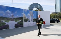 President Ilham Aliyev visits Victory Park (PHOTO/VIDEO)