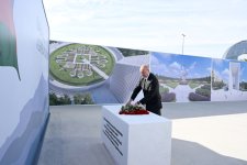 President Ilham Aliyev visits Victory Park (PHOTO/VIDEO)