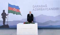 President Ilham Aliyev visits Victory Park (PHOTO/VIDEO)