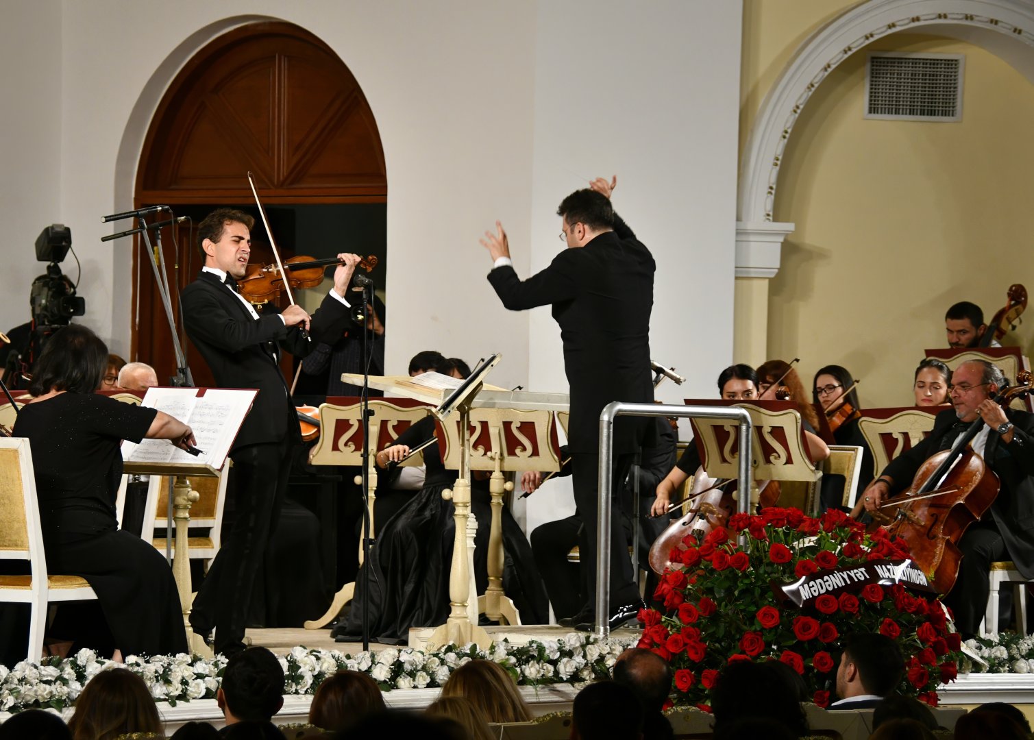 Üzeyir Hacıbəyli XVI Beynəlxalq Musiqi Festivalının bağlanış konserti keçirilib (FOTO)