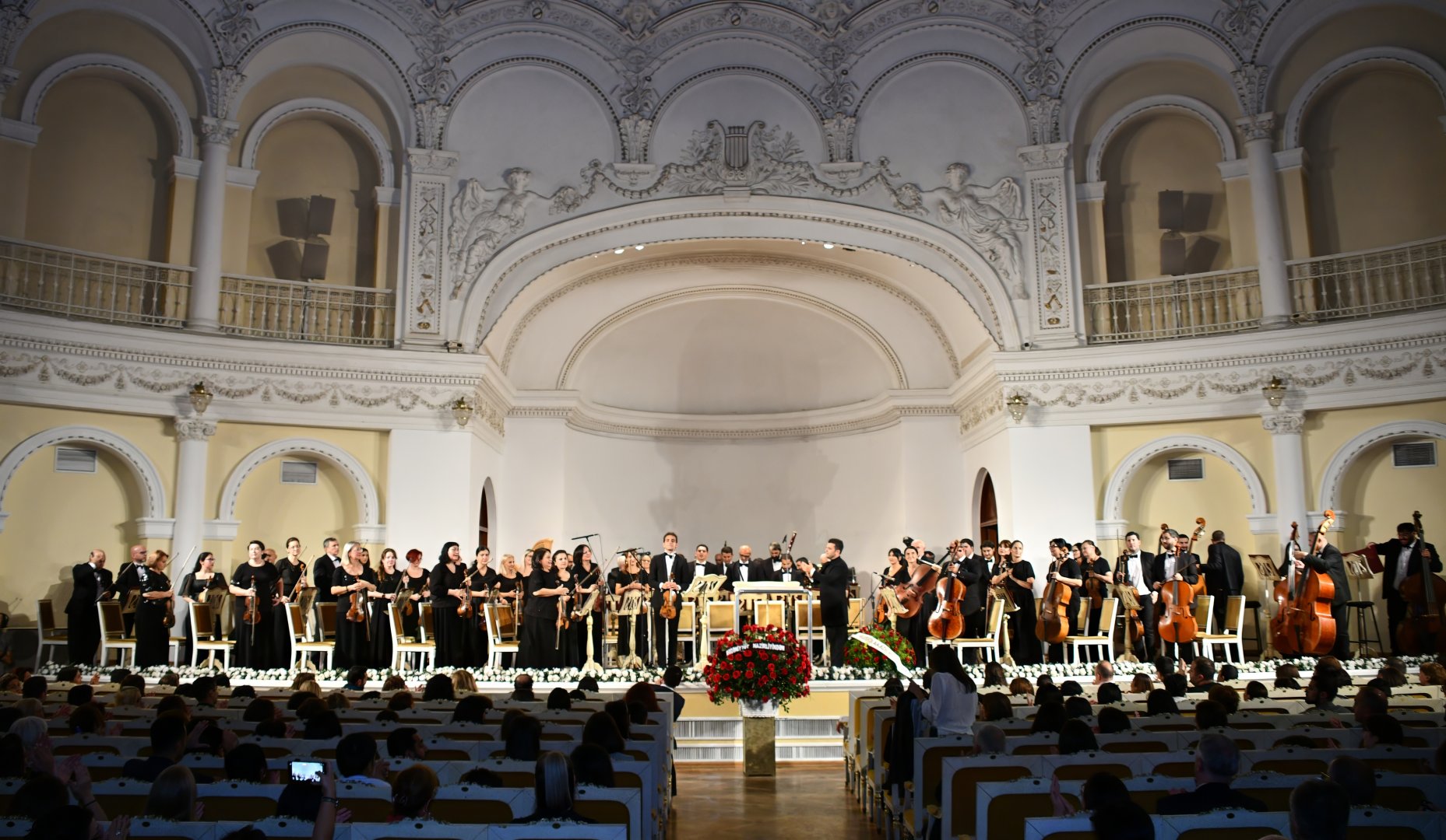 Üzeyir Hacıbəyli XVI Beynəlxalq Musiqi Festivalının bağlanış konserti keçirilib (FOTO)