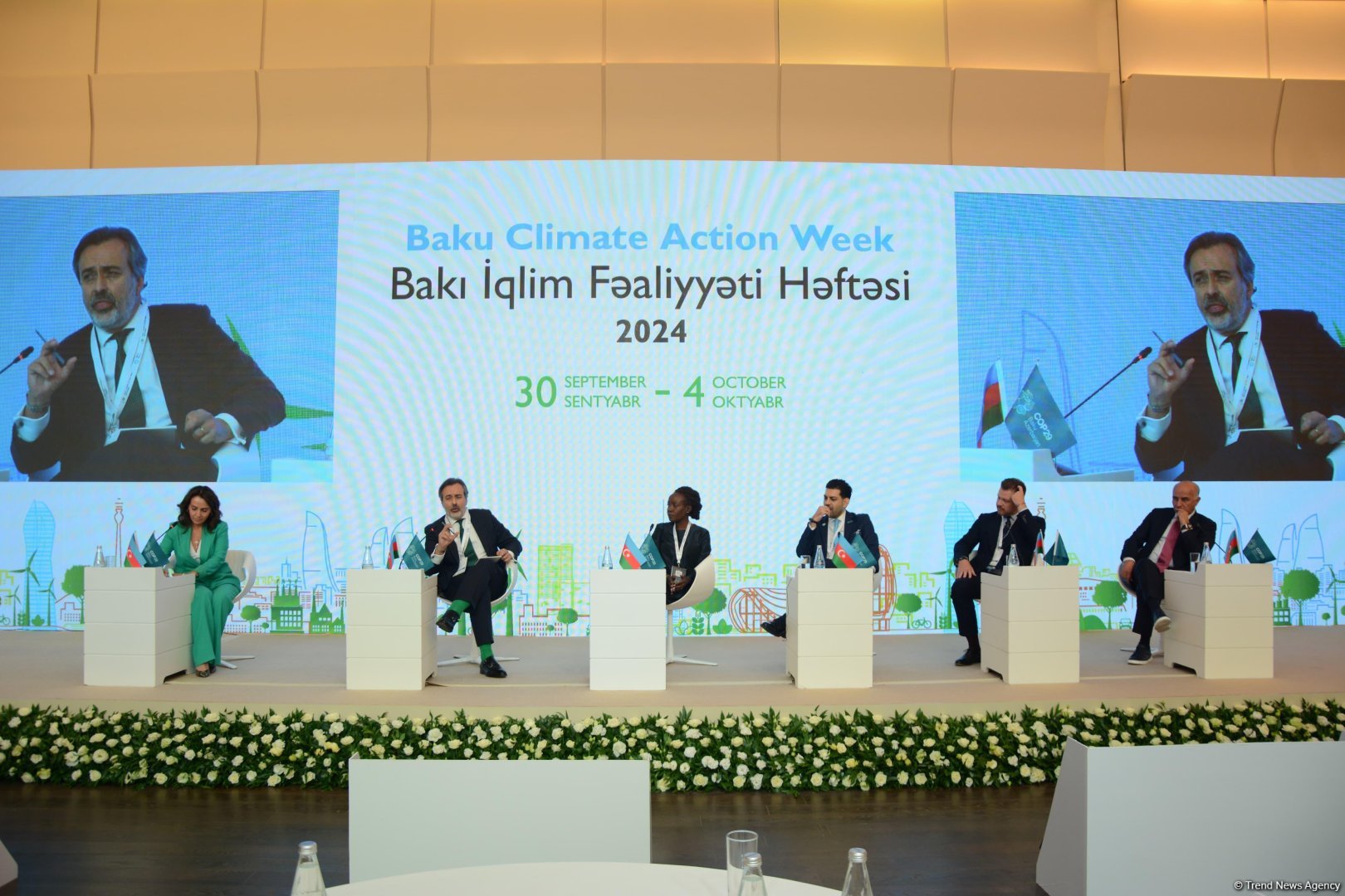 Azerbaijan's Baku wraps up first day of Climate Action Week (PHOTO)