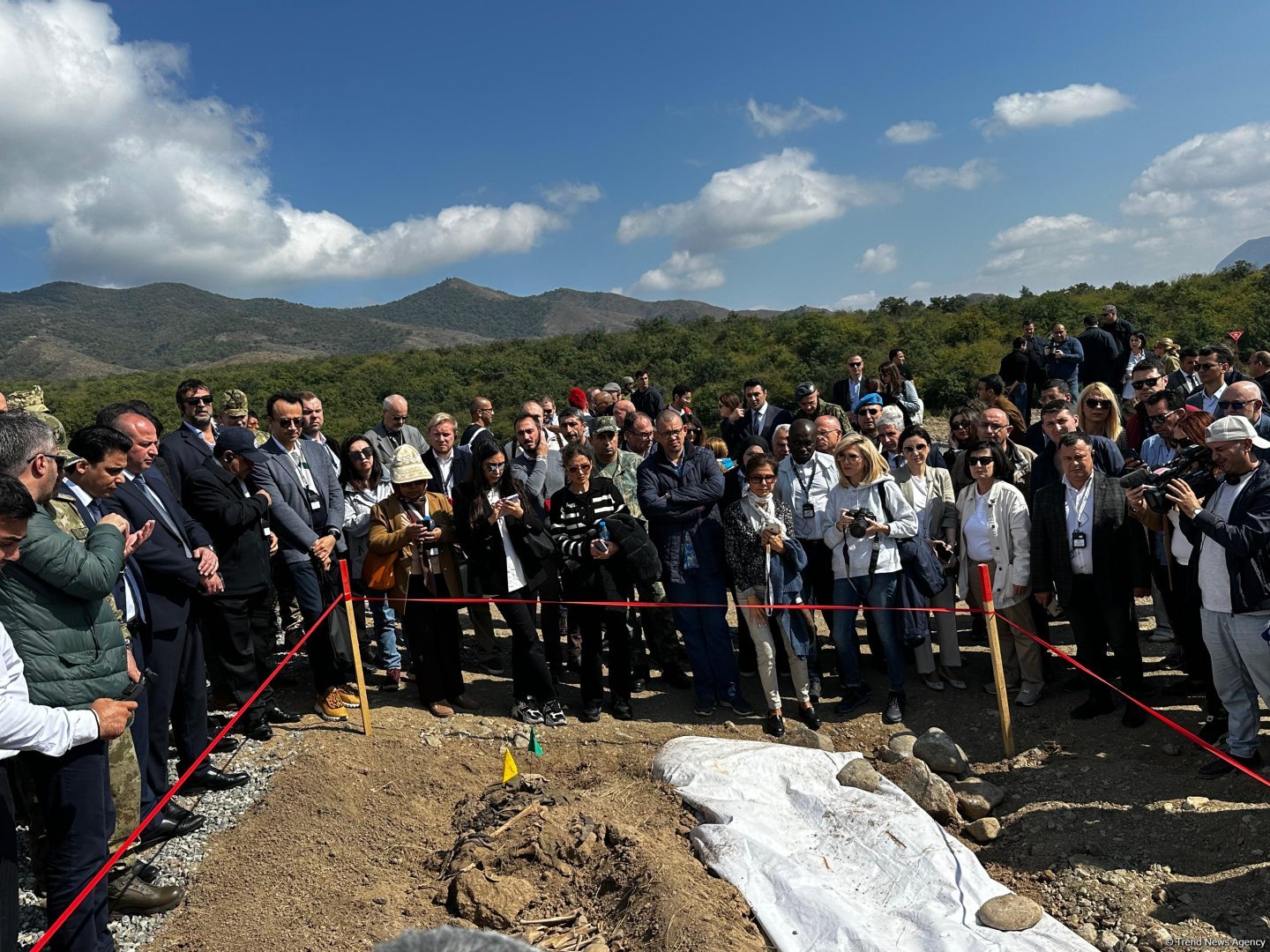 Int'l conference participants conduct mass grave inspection in Azerbaijan's Aghdara (PHOTO)