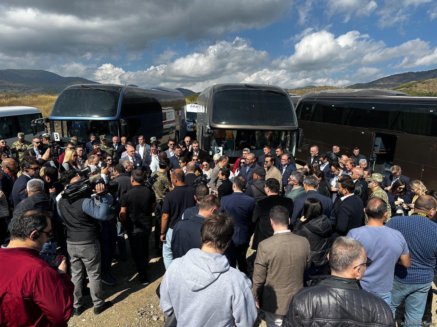 Int'l conference participants conduct mass grave inspection in Azerbaijan's Aghdara (PHOTO)