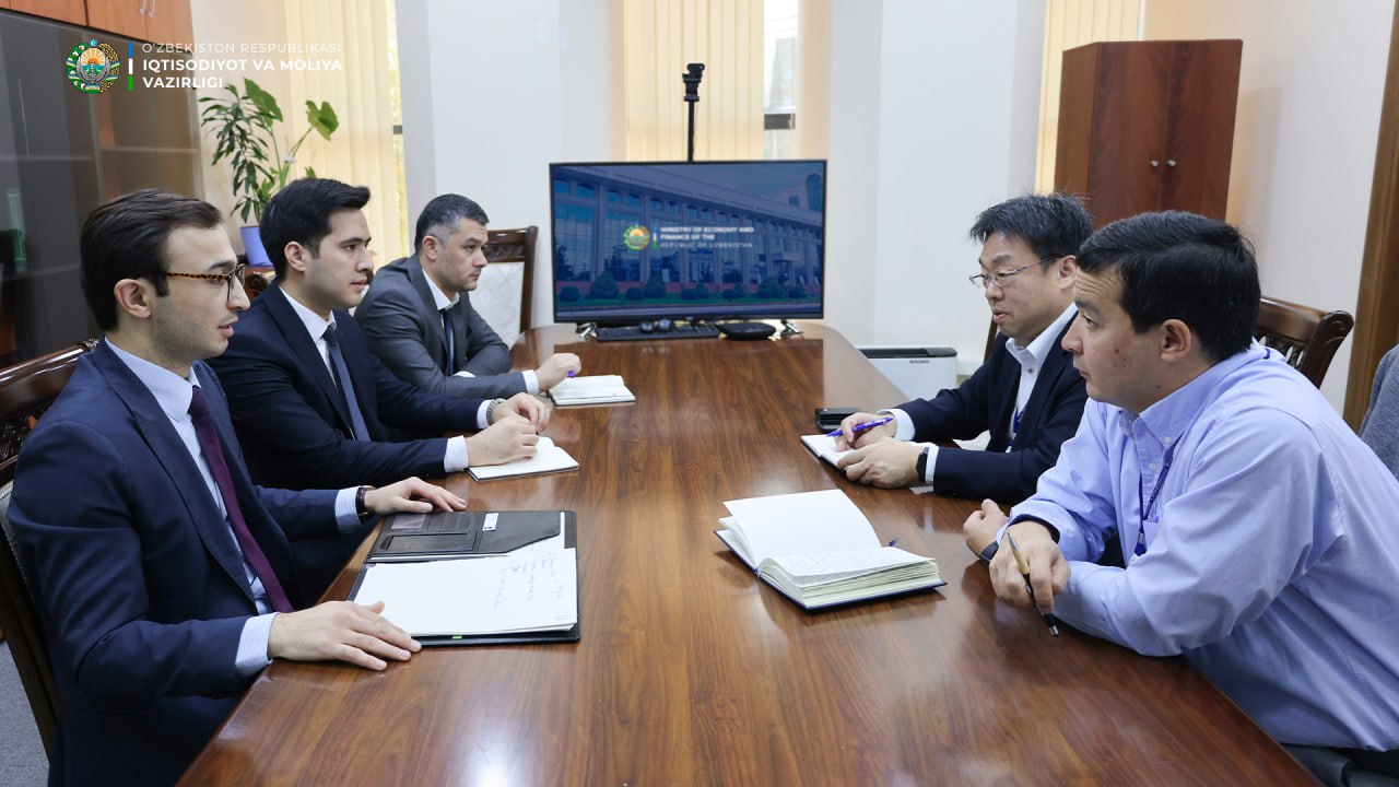 Uzbekistan, ADB discuss dev’t of green transition and growth