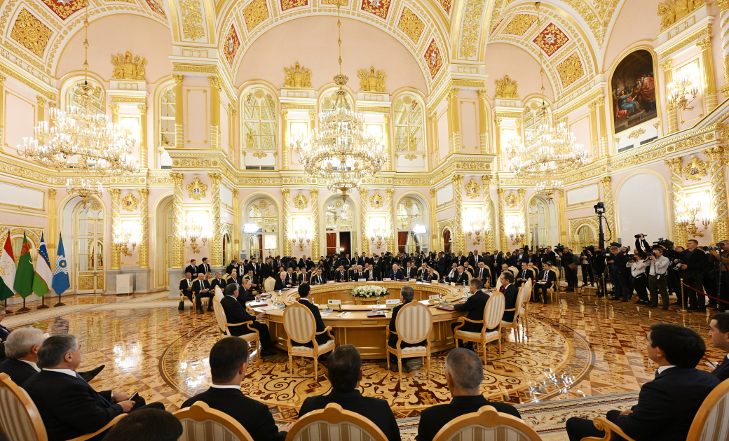 CIS Heads of State sign key documents during council meeting in Moscow