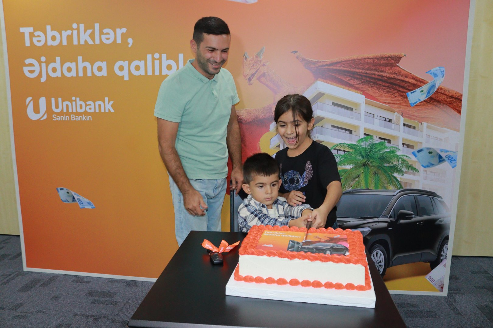 "Unibank"ın “Əjdaha” lotereyasının yeni qaliblərinə hədiyyələr təqdim olunub (FOTO)