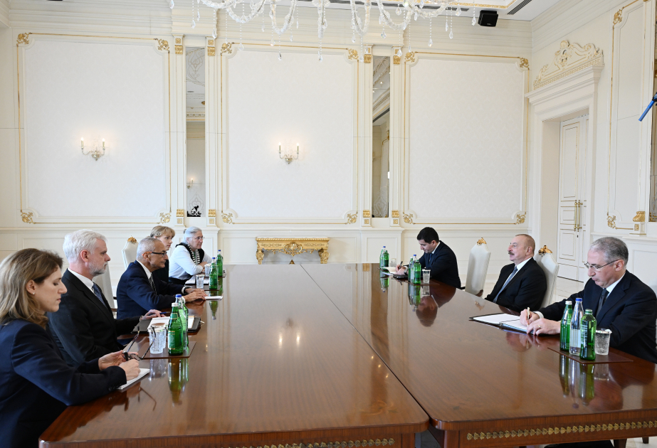 President Ilham Aliyev receives senior advisor to U.S. president for int'l climate policy