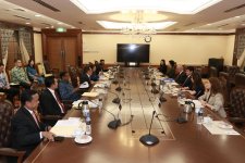 Azerbaijan's Diaspora Committee chair engages with Malaysian officials (PHOTO)