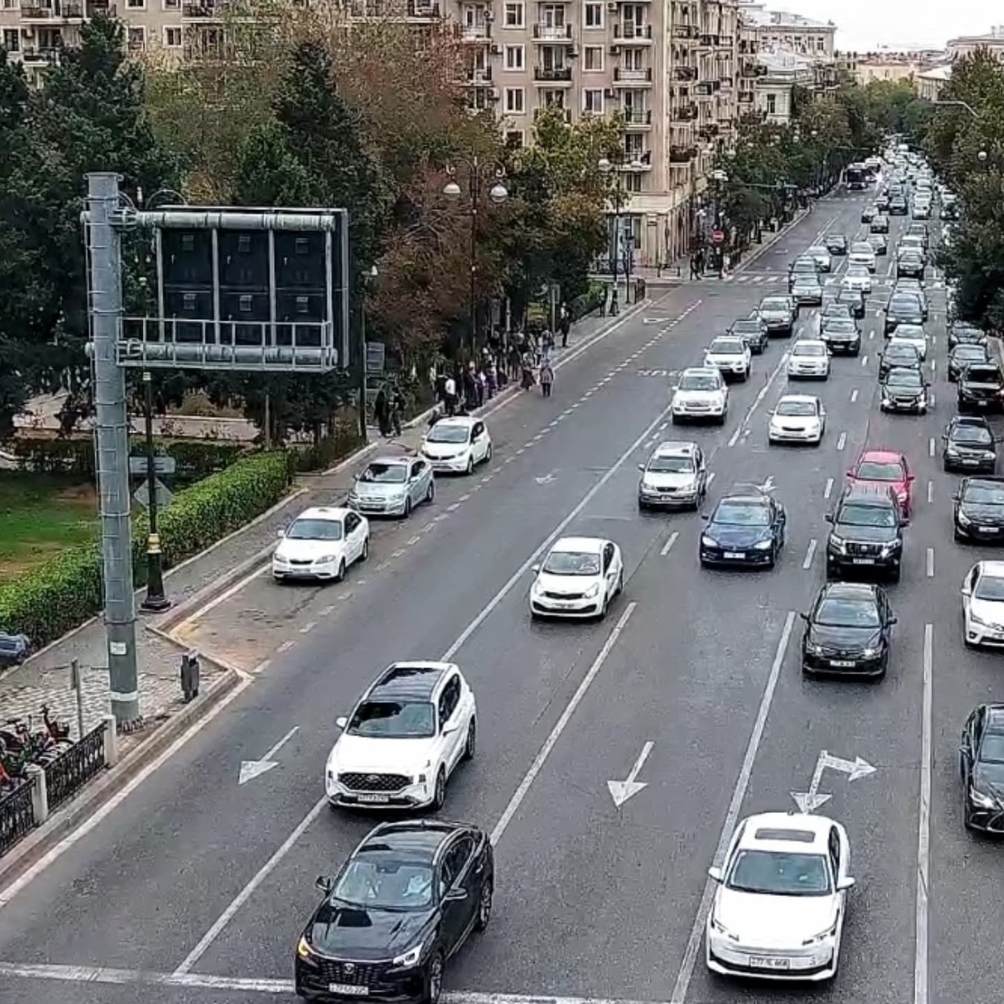 Sürücülərin NƏZƏRİNƏ: bu yollarda tıxac var - SİYAHI (FOTO)