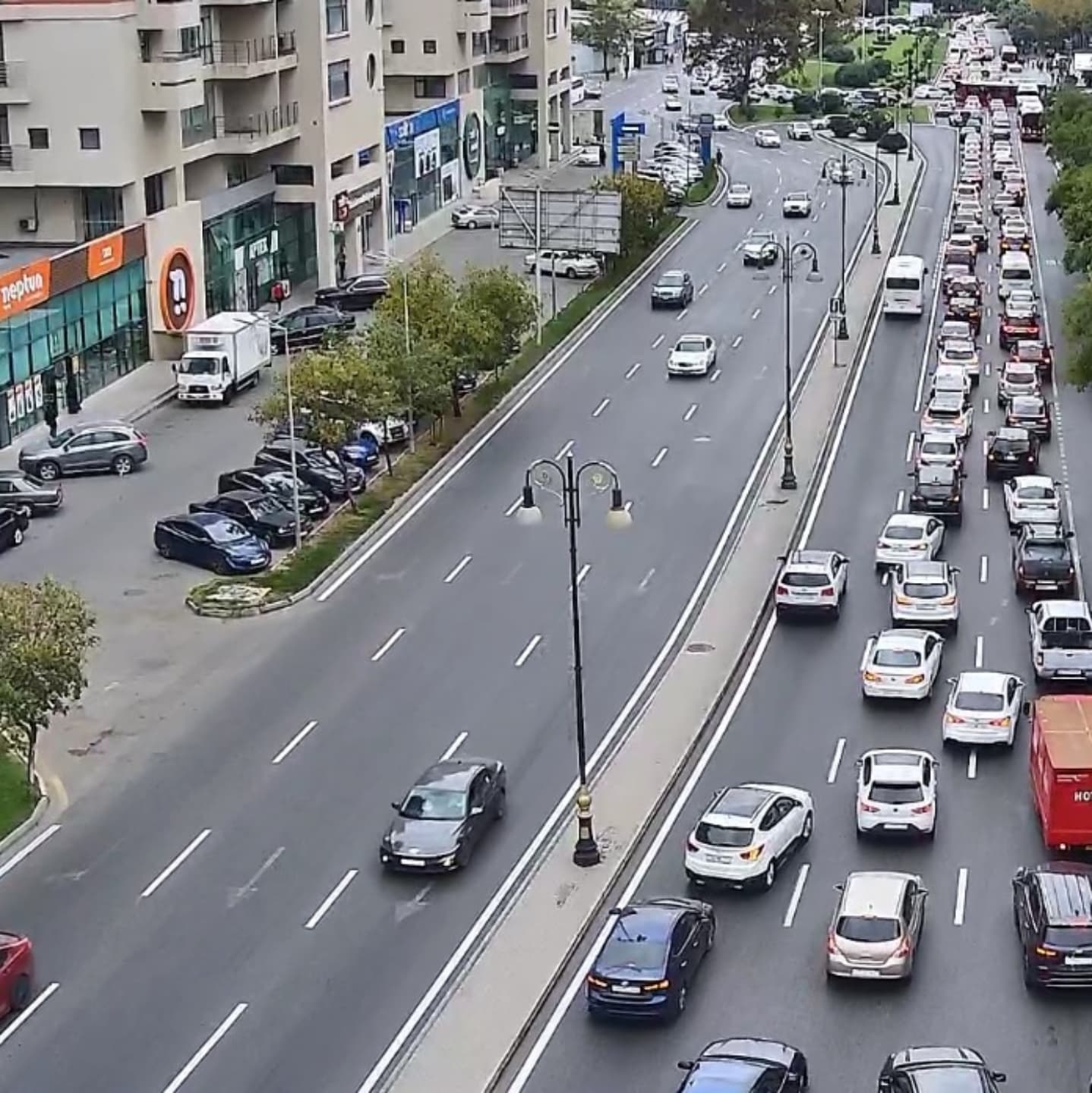 Sürücülərin NƏZƏRİNƏ: bu yollarda tıxac var - SİYAHI (FOTO)