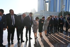 Sahibə Qafarova Tacikistanda beynəlxalq parlament konfransında çıxış edib (FOTO)