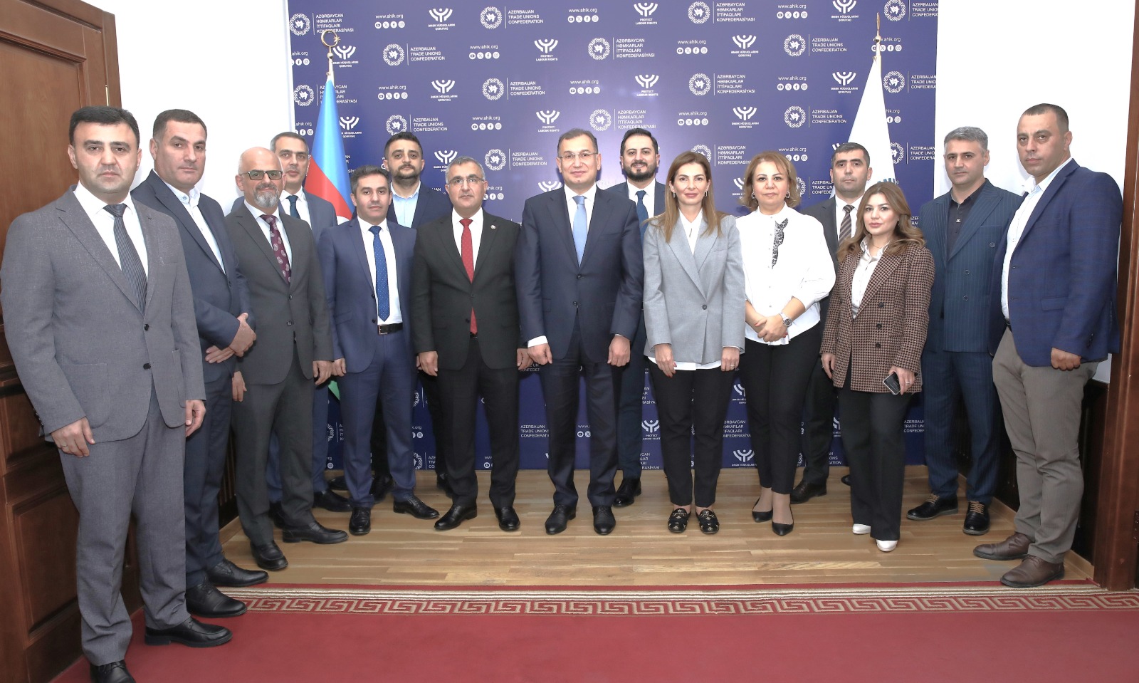 AHİK ilə Mediasiya Şurası arasında birgə əməkdaşlığa dair memorandum imzalanıb (FOTO)