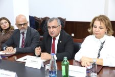 AHİK ilə Mediasiya Şurası arasında birgə əməkdaşlığa dair memorandum imzalanıb (FOTO)