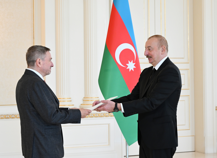 President Ilham Aliyev accepts credentials of ambassador of Denmark (PHOTO)