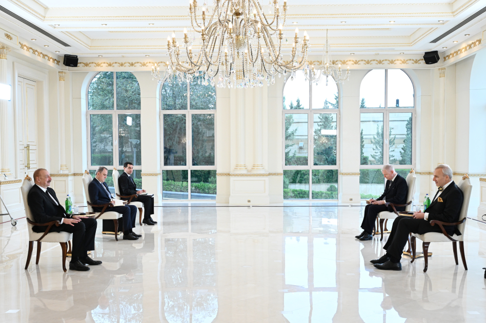 President Ilham Aliyev accepts credentials of Estonian ambassador (PHOTO)