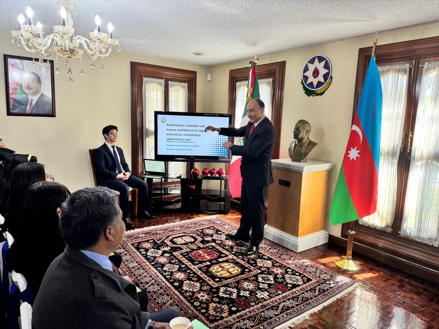 Meksikada tələbələrə Azərbaycan və COP29 haqqında mühazirə keçirilib (FOTO/VİDEO)