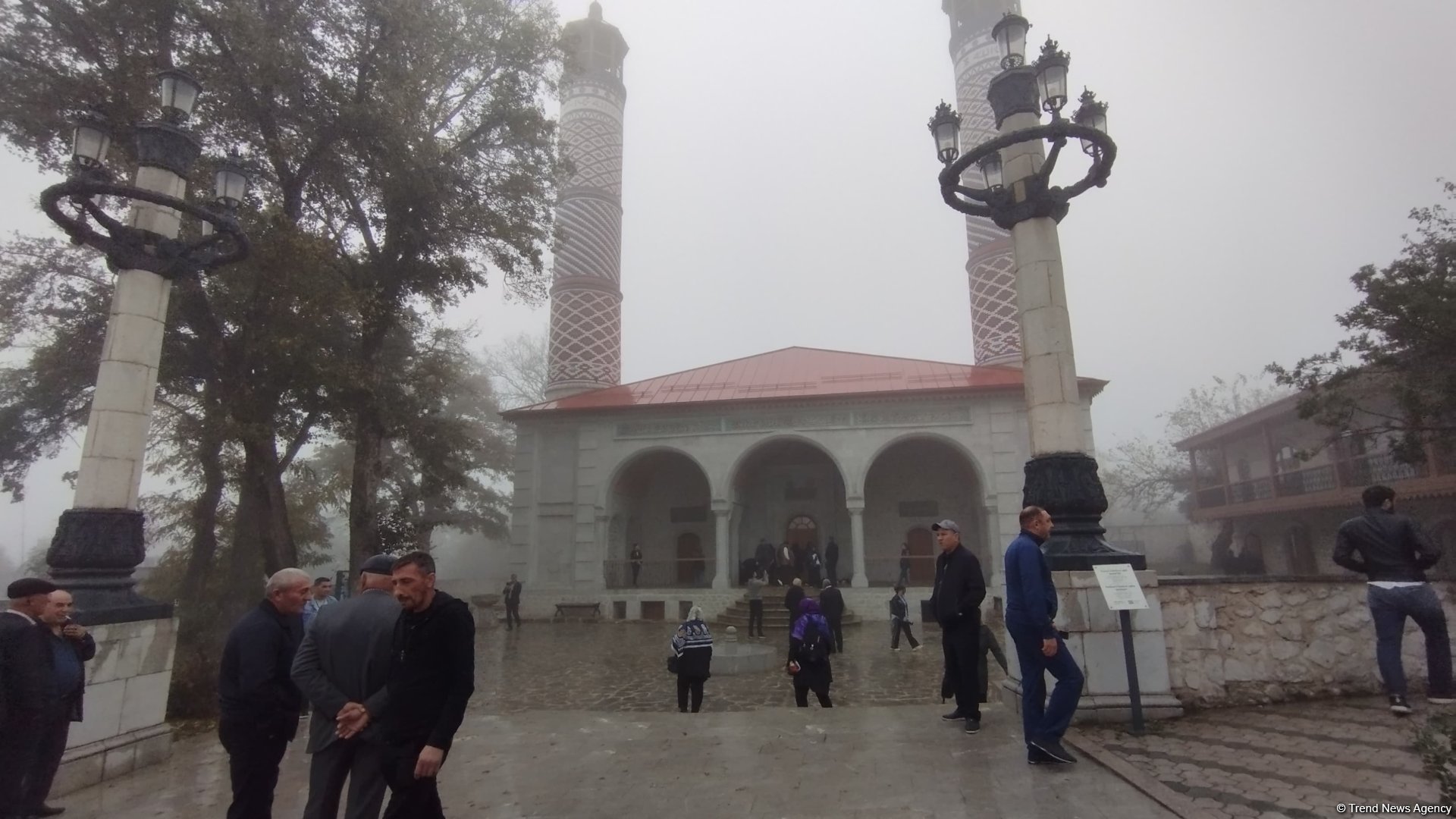 Birinci Qarabağ müharibəsində itkin düşənlərin ailə üzvləri azad olunmuş ərazilərə səfər ediblər (FOTO/VİDEO)