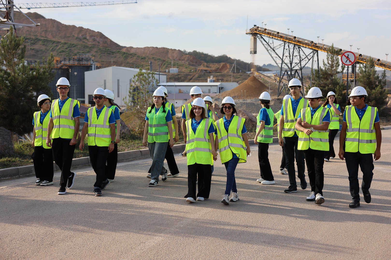 "AzerGold" QSC tərəfindən RİİB könüllüləri üçün ÇİRES-ə tanışlıq səfəri təşkil olunub (FOTO/VİDEO)