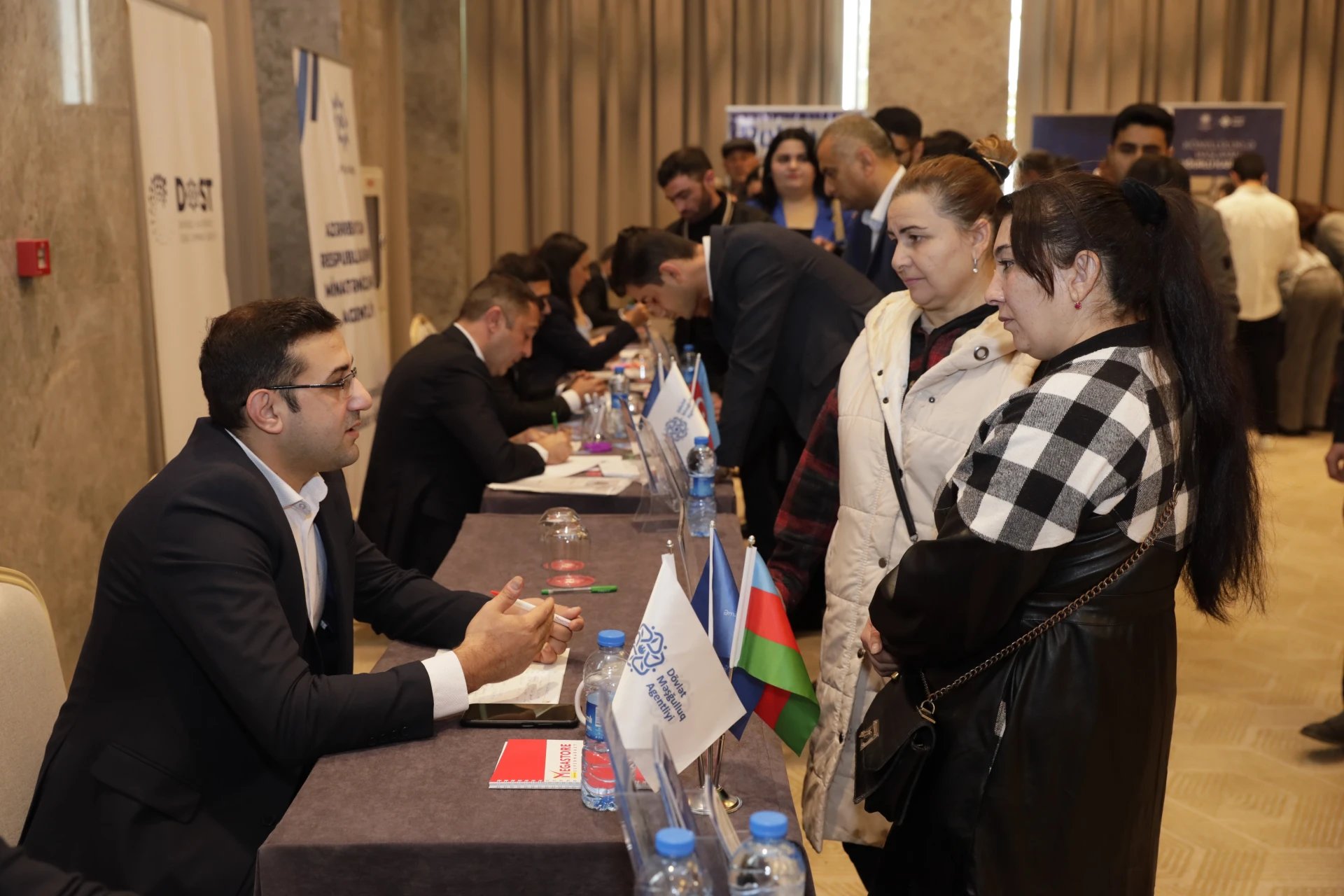 Azerbaijan's Shusha rolls out red carpet for its inaugural labor fair (PHOTO)