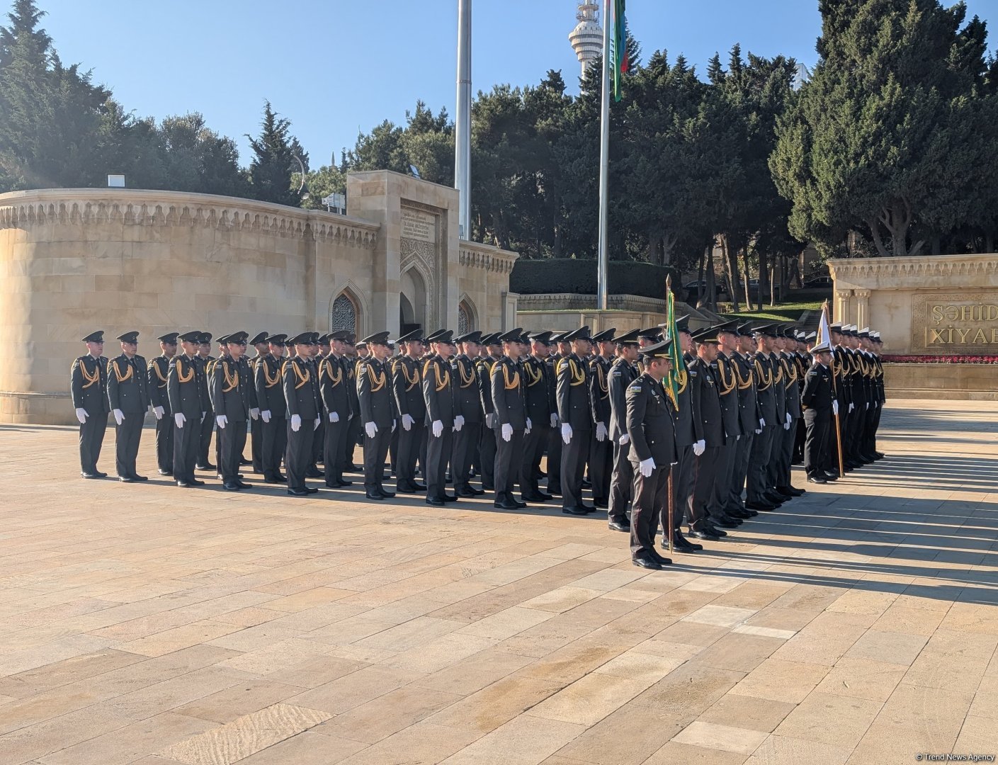 Bakıda Zəfər Günü münasibətilə hərbi yürüşlər keçirilib (FOTO/VİDEO)