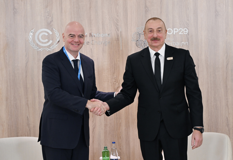 President Ilham Aliyev meets with FIFA president (PHOTO/VIDEO)