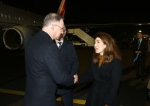 Poland President begins visit to Azerbaijan (PHOTO)