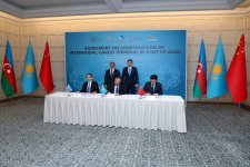 Azerbaijan, Kazakhstan, China co-work for Baku Port's intermodal terminal growth (PHOTO)