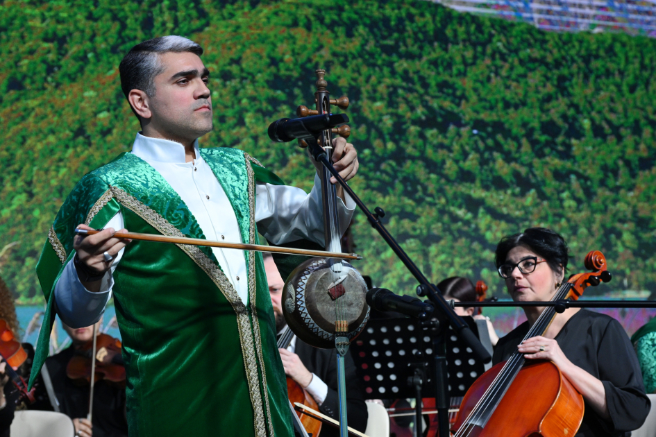 COP29-un Liderlər Sammitinin açılış mərasimində iştirak edən nümayəndə heyətlərinin şərəfinə Heydər Əliyev Mərkəzində ziyafət verilib (FOTO)