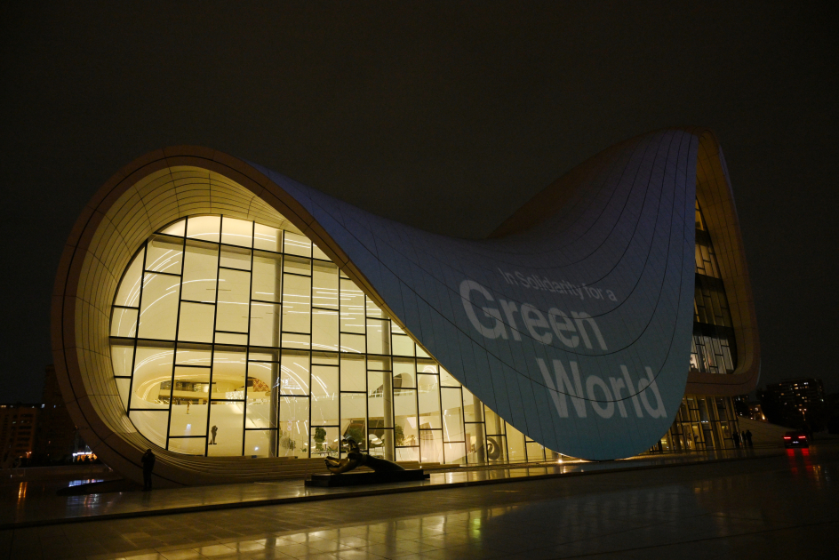 COP29-un Liderlər Sammitinin açılış mərasimində iştirak edən nümayəndə heyətlərinin şərəfinə Heydər Əliyev Mərkəzində ziyafət verilib (FOTO)