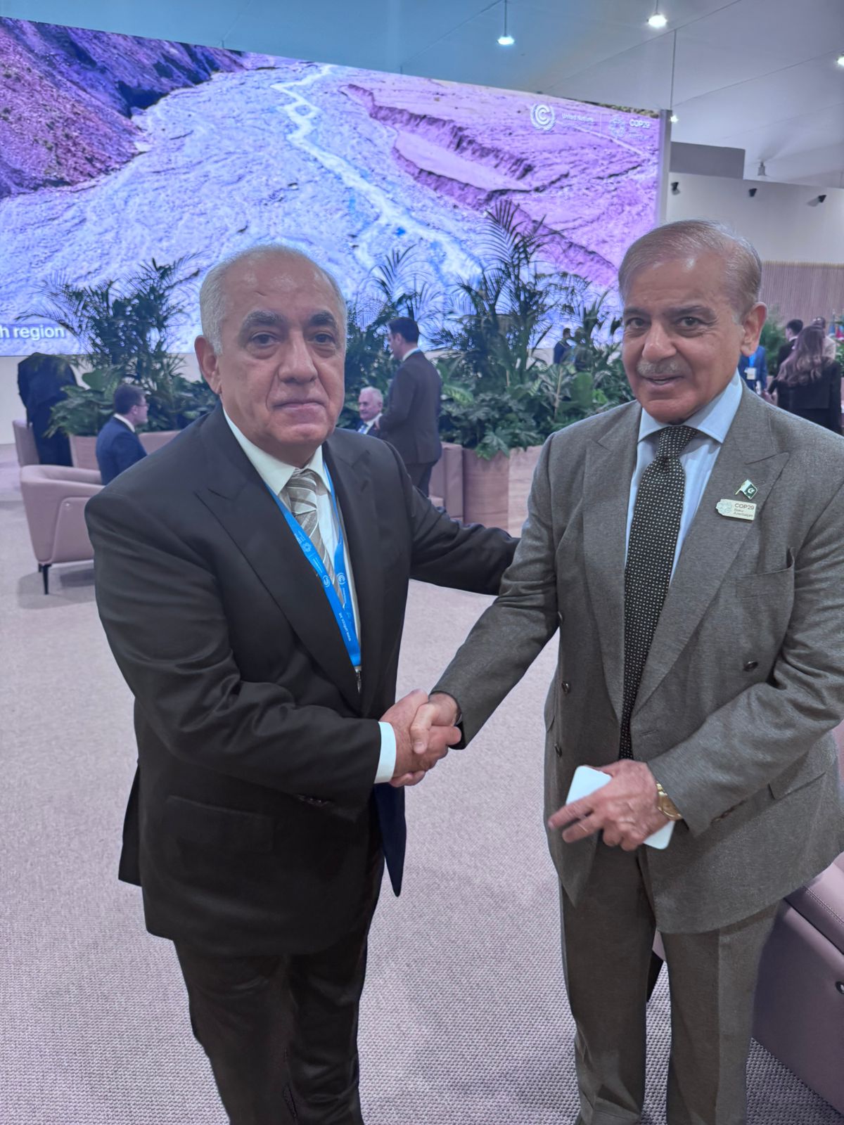 Azerbaijani PM holds several meetings within COP29 Leaders' Summit opening ceremony (PHOTO)