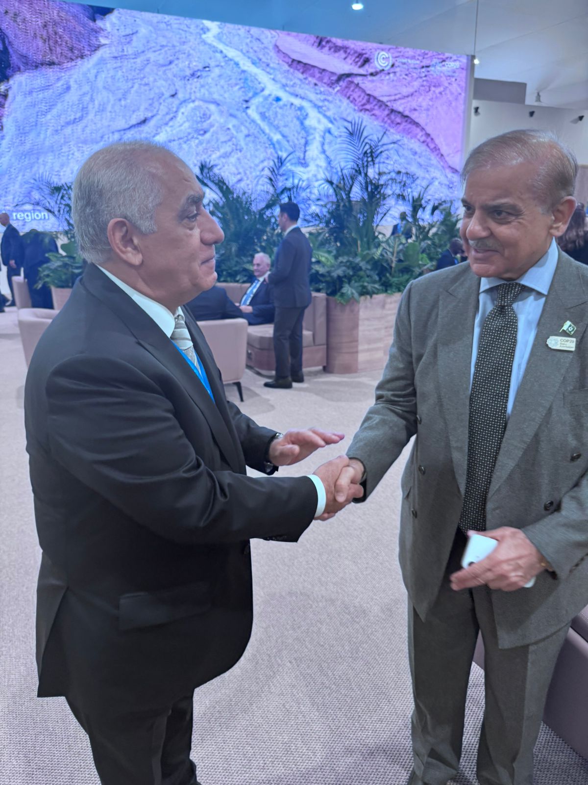 Azerbaijani PM holds several meetings within COP29 Leaders' Summit opening ceremony (PHOTO)