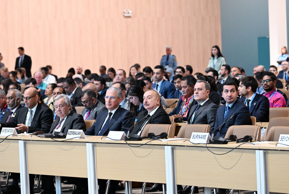 President Ilham Aliyev attends Leaders’ Summit of Small Islands Developing States on climate change (PHOTO/VIDEO)